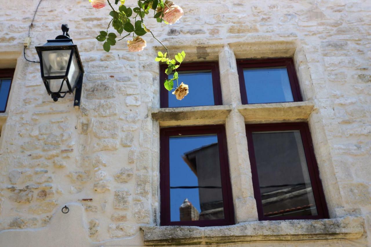 La Villages Chambres D'Hotes Vallabregues Exterior photo